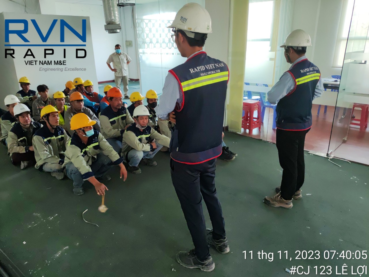 Toolbox Meetings at Crystal Jade, 123 Lê Lợi: Elevating Safety Standards in the Heart of District 1